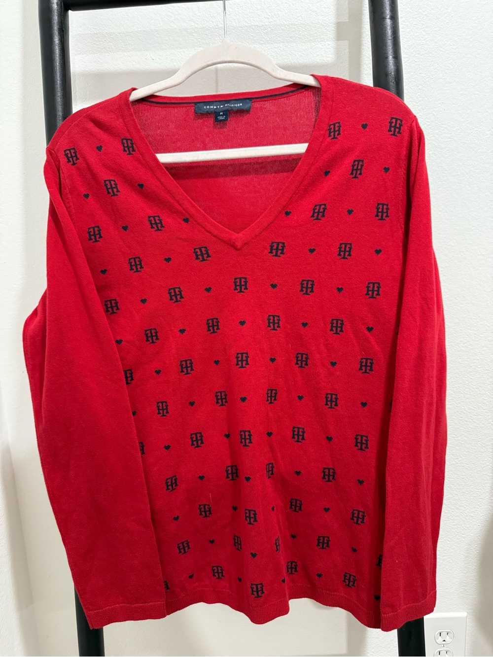 Tommy Hilfiger Red Heart Monogram V-Neck Sweater M